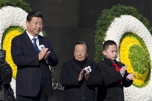 Chủ tịch Tập Cận Bình tham dự ngày tưởng niệm quốc gia về cuộc thảm sát Nam Kinh hôm 13-12. Ảnh: AP