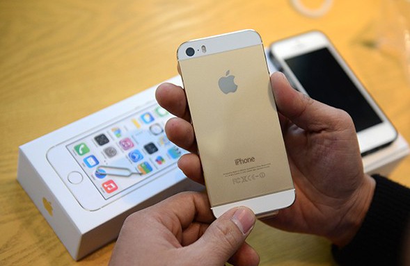 iPhone 5S chững giá, bán chậm ở Việt Nam