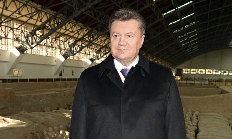 Ông Yanukovich đã bị đưa vào danh sách truy nã quốc tế vì tội giết người hàng loạt. Ảnh: AP