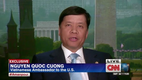Đại sứ Việt Nam tại Mỹ Nguyễn Quốc Cường trả lời phỏng vấn kênh CNN. Ảnh: CNN