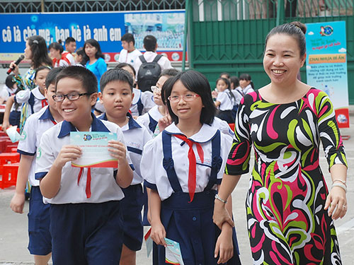 Rèn luyện đạo đức, lối sống cho học sinh cần được đề cao trong nhà trường. (Ảnh chỉ có tính minh họa) Ảnh: TẤN THẠNH