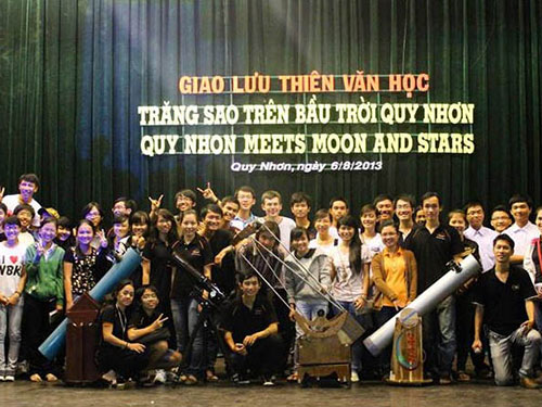 Ngày hội thiên văn nghiệp dư lần thứ 1 được tổ chức tháng 8-2013 tại Quy Nhơn. Ảnh: HAAC