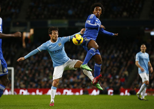 David Silva (trái) sẽ là điểm tựa cho hàng công Man City khi ngôi sao Tây Ban Nha đang có phong độ tốt  
Ảnh: REUTERS