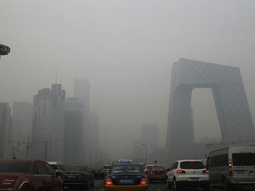 Bầu không khí ô nhiễm tại Bắc Kinh  Ảnh: REUTERS