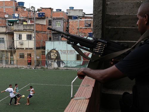 UNICEF cho biết Brazil có gần 15.000 trẻ em thiệt mạng vì bạo lực mỗi năm Ảnh: Reuters