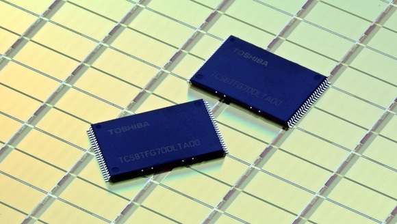 Bộ nhớ flash 15-nm bắt đầu được sản xuất