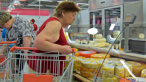 Vấn đề lớn nhất của người dân Nga hiện nay là giá lương thực, thực phẩm tăng chóng mặt  Ảnh: KOMMERSANT