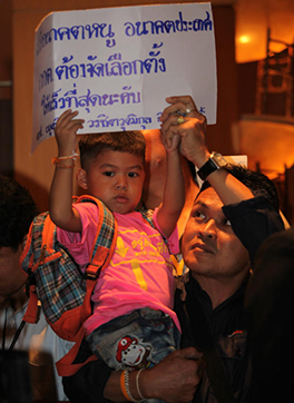 Người dân Thái đang mong chờ một cuộc bầu cử sớm. Ảnh: The Bangkok Post