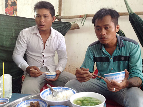 Thạch Sô Phách (trái) và Trần Hol - 2 trong 7 thanh niên bị bắt oan