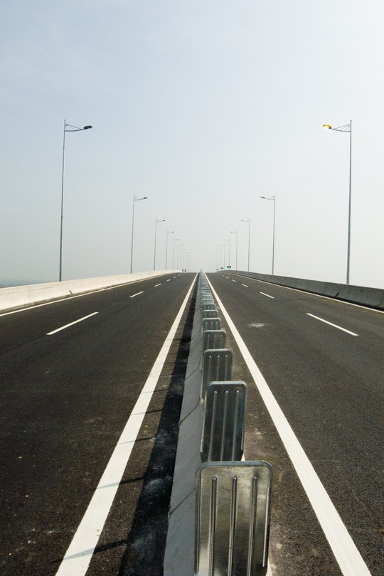 
Cầu Long Thành (vượt sông Đồng Nai) được xem là cầu lớn nhất trên của đường cao tốc TP HCM - Long Thành - Dầu Giây