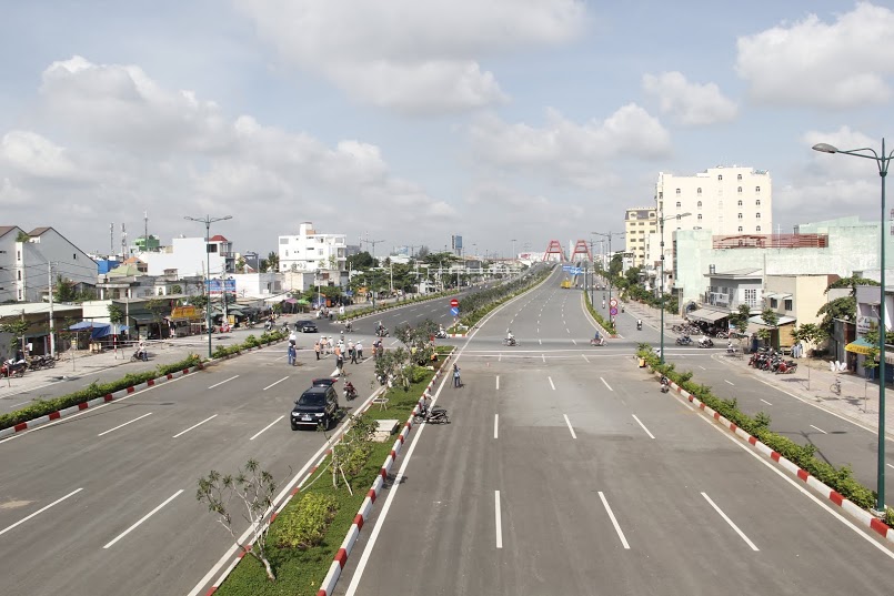 Tiếp tục thông xe đường Phạm Văn Đồng