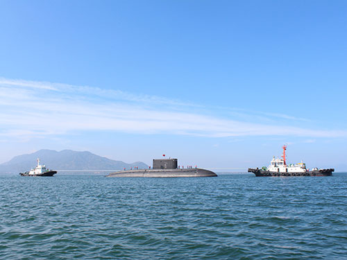 Cập quân cảng Cam Ranh vào ngày 1-1-2014, tàu ngầm Hà Nội làm nức lòng người dân cả nước