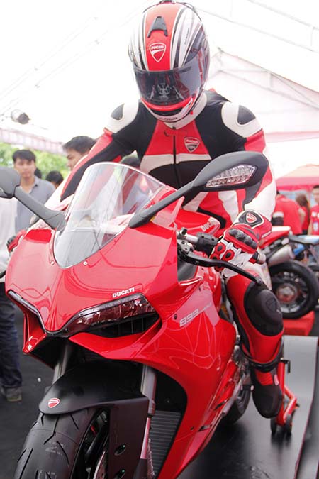 Mẫu xe Ducati 899 Panigale với sức mạnh 148 mã lực là bản sao của siêu phẩm Ducati 1199 Panigle.