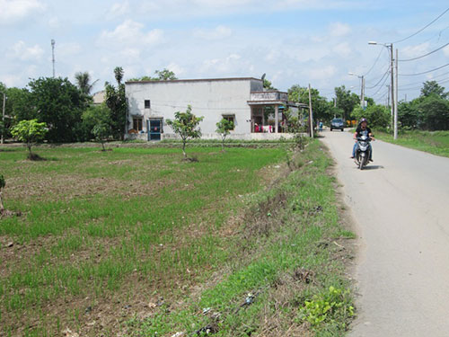 Khu vực ấp 3, xã Bình Chánh, huyện Bình Chánh, TP HCM bị thu hồi đất thuộc dự án đường cao tốc Bến Lức - Long Thành
