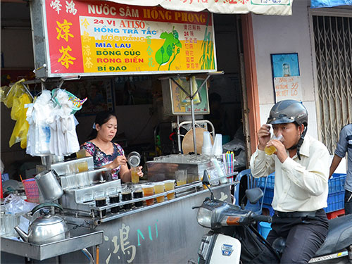 Nước sâm Hồng Phong - nghề “nước lã mà vã nên hồ”, giúp làm giàu to Ảnh: TẤN THẠNH