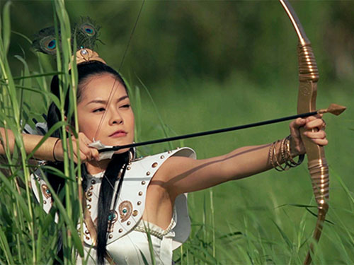 Diễn viên Dương Cẩm Luynh trong phim Cuộc chiến với chằn tinh - bộ phim bị thất bại về doanh thu khiến đoàn làm phim và vợ con đạo diễn Hải Âu lao đao.  (Ảnh do đoàn làm phim cung cấp)