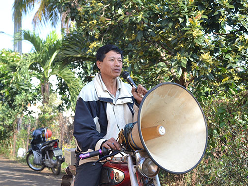 Hôm nào vắng tiếng “alô” của ông Võ Quốc Kỳ là người dân tổ dân phố 1, thị trấn  Đắk Mil, huyện Đắk Mil, tỉnh Đắk Nông lại thấy nhớ