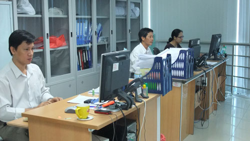 Ngồi làm việc tại chỗ quá lâu, lười vận động gây tổn hại nhiều đến sức khỏe Ngồi làm việc tại chỗ quá lâu, lười vận động gây tổn hại nhiều đến sức khỏe