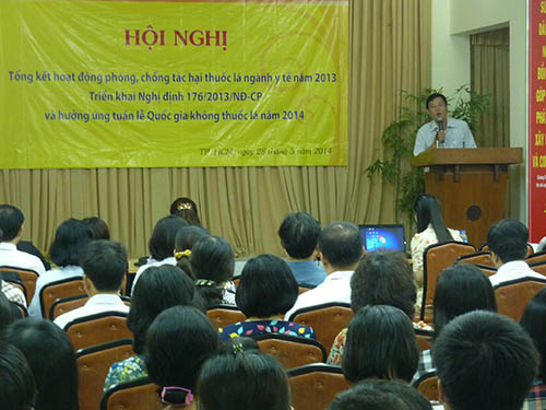 Bác sĩ Nguyễn Hữu Hưng, Phó Giám đốc Sở Y tế TP HCM, phát biểu chỉ đạo tại hội nghị