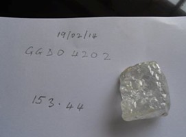 Viên kim cương nặng hơn 153 carat. Ảnh: Awoko