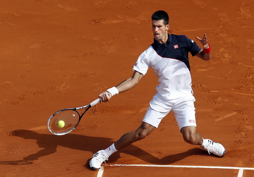 Novak Djokovic dạo chơi trước Carreno Busta