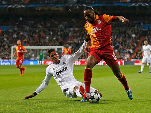 Lão tướng Drogba cũng vẫn còn được Mourinho ngưỡng mộ