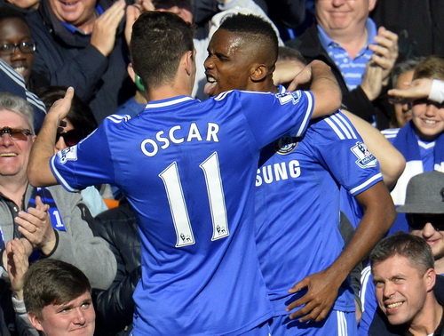 Etoo có bàn thắng thứ 12 trong mùa cho Chelsea