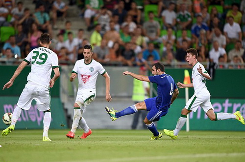 Pha ghi bàn của Fabregas mang về chiến thắng cho Chelsea trước Ferencvaros