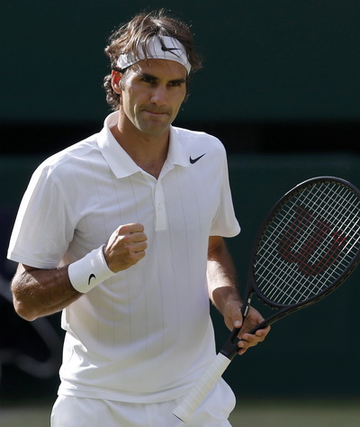 Federer quá mạnh và quá khéo trước Milos Raonic