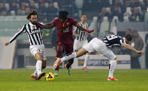 Roma thi đấu đầy quyết tâm trên sân khách Turin