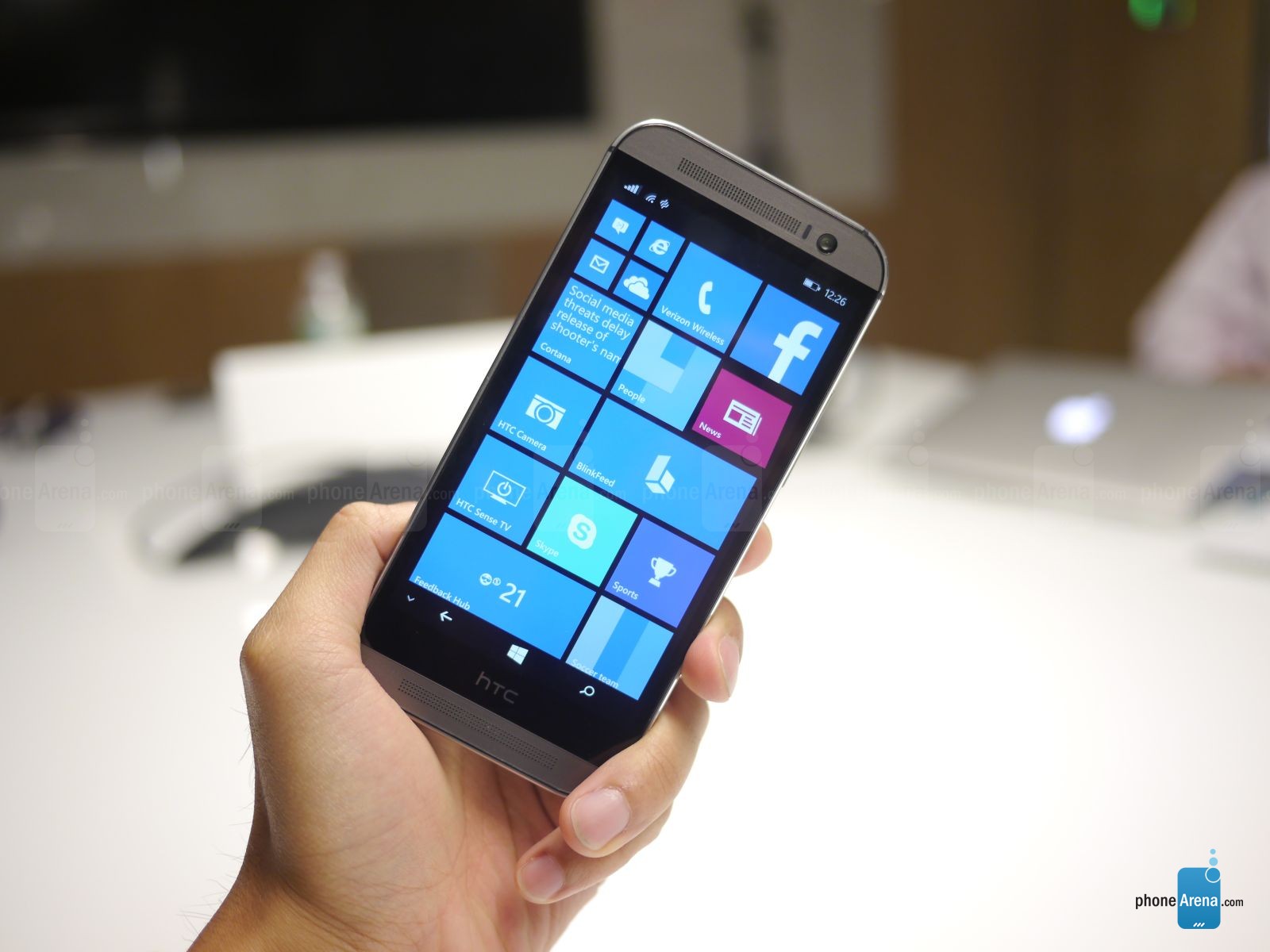 HTC One M8 chạy Windows Phone ra mắt