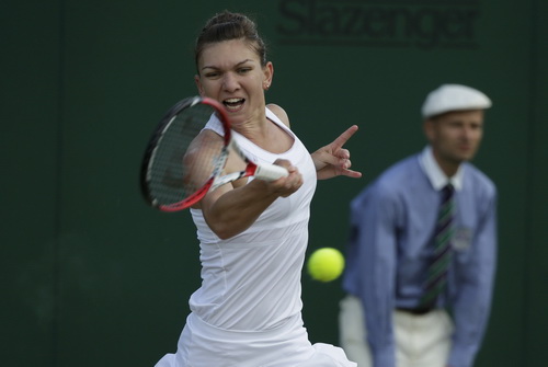 Simona Halep thua trận trước Muguruza