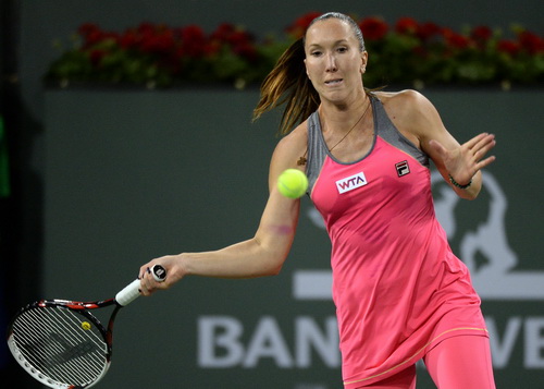 Jelena Jankovic thua sốc đối thủ dưới cơ