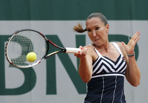 Jelena Jankovic vào vòng hai