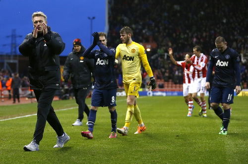 Man United lần đầu thảm bại dưới tay Stoke City