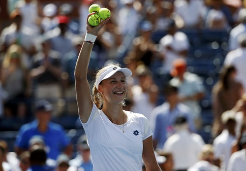 Makarova lần đầu dự bán kết Grand Slam