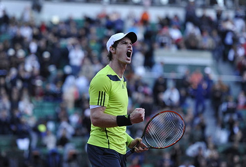 Andy Murray qua mặt David Ferrer ở chung kết Vienna lẫn bảng xếp hạng 8 tay vợt hàng đầu