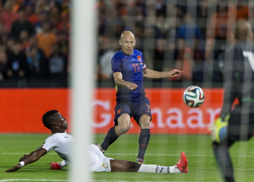 Robben chơi xông xáo nhất trong thành phần Hà Lan