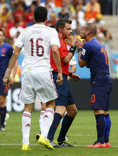 Wesley Sneijder(phải) trong màu áo tuyển Hà Lan ở World Cup 2014