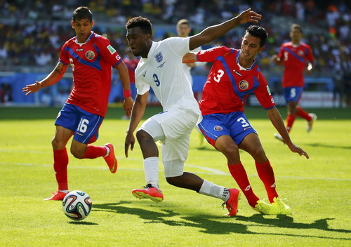 Sturridge xông xáo nhưng không đủ sức làm nên chuyện lớn Sturridge xông xáo nhưng không đủ sức làm nên chuyện lớn