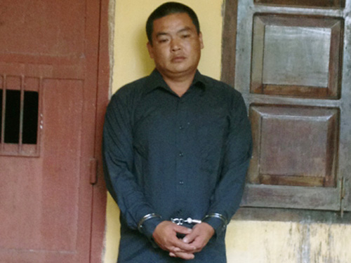 Hoàng Văn Việt, kẻ cướp ô tô rồi gây tai nạn liên hoàn khi bỏ chạy, tại cơ quan công an