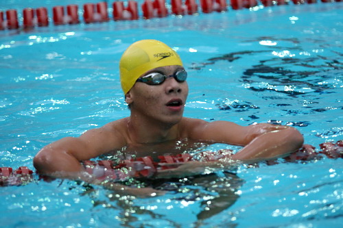 Trần Duy Khôi đương đầu với các đối thủ mạnh ở 100m ngửa nam