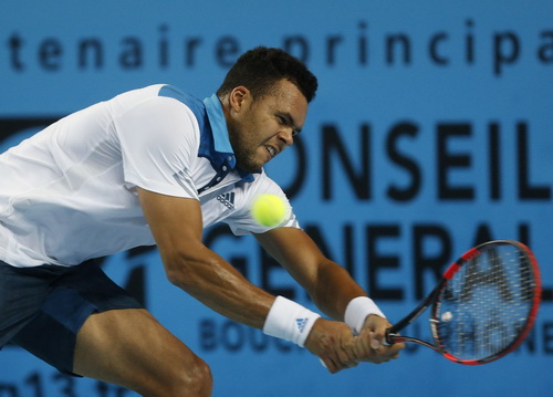 Jo-Wilfried Tsonga không bảo vệ được ngôi vô địch ở Marseille