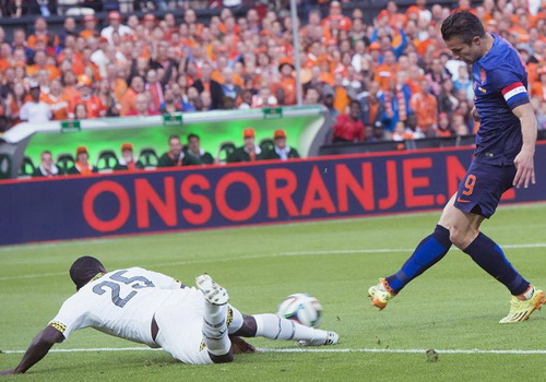 Vann Persie ghi bàn duy nhất cho chủ nhà Hà Lan trước Ghana