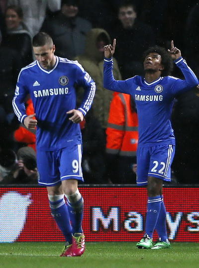 Torres và Willian lập công cho Chelsea