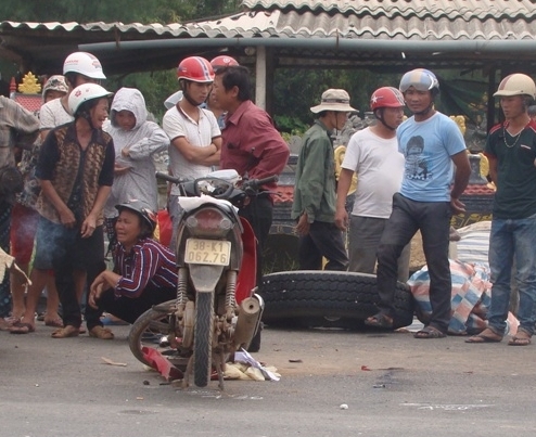 Hiện trường vụ tai nạn. Ảnh Nguyên Dũng.