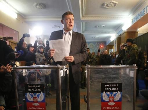 Alexander Zakharchenko tuyên thệ nhậm chức