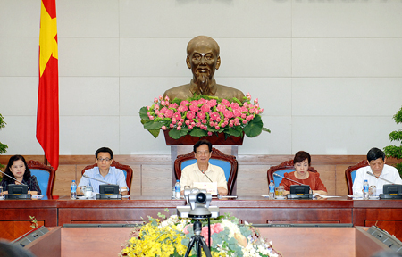 Thủ tướng Nguyễn Tấn Dũng chủ trì cuộc họp khẩn về các biện pháp ngăn chặn dịch sốt xuất huyết do virus Ebola gây ra