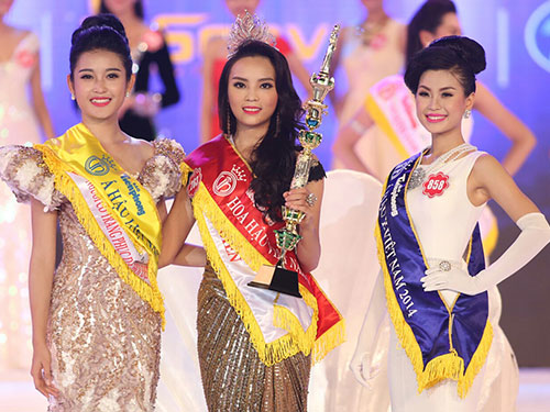 Tân Hoa hậu Việt Nam 2014 Kỳ Duyên (giữa), Á hậu 1 Huyền My (trái) và Á hậu 2 Diễm Trang   Ảnh: Tự Do