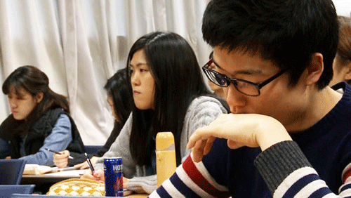 Học trò Hàn Quốc xếp cuối bảng về mức độ hạnh phúc